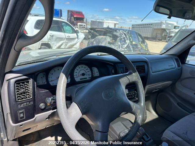 2002 Toyota Tacoma მანქანა იყიდება აუქციონზე, vin: 5TEWN72N82Z895575, აუქციონის ნომერი: 20252393