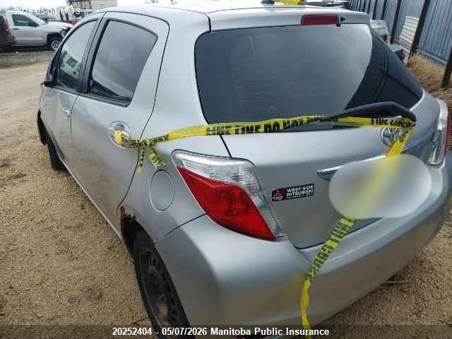 20252404 :رقم المزاد ، VNKKTUD31EA011934 vin ، 2014 Toyota Yaris Le مزاد بيع