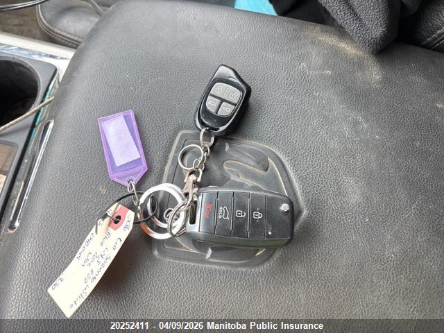 5XYPGDA3XGG040049 KIA SORENTO LX