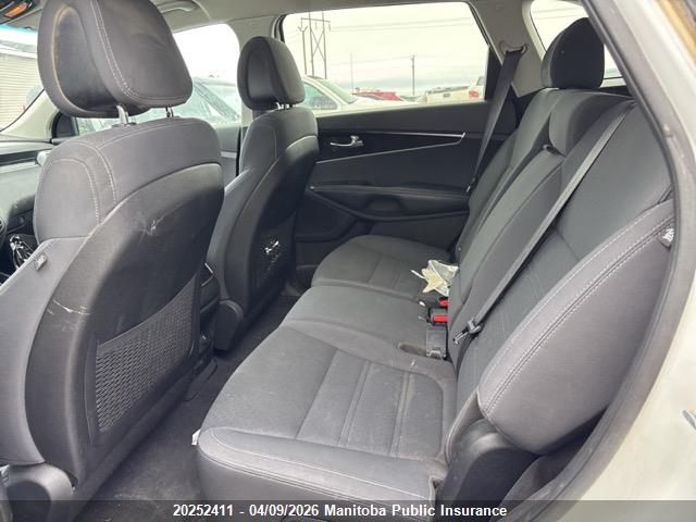 5XYPGDA3XGG040049 KIA SORENTO LX