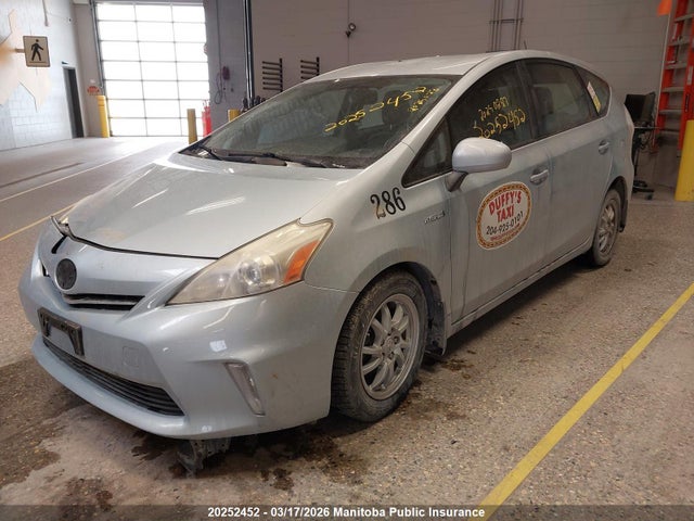 JTDZN3EUXE3314024 Toyota PRIUS V