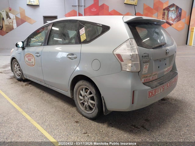 JTDZN3EUXE3314024 Toyota PRIUS V