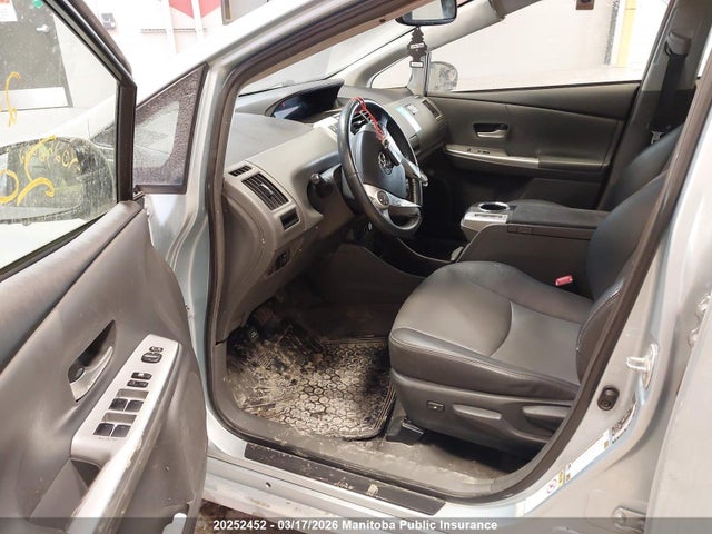 JTDZN3EUXE3314024 Toyota PRIUS V
