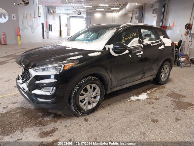KM8J3CA48KU044415 Hyundai Tucson Preferred
