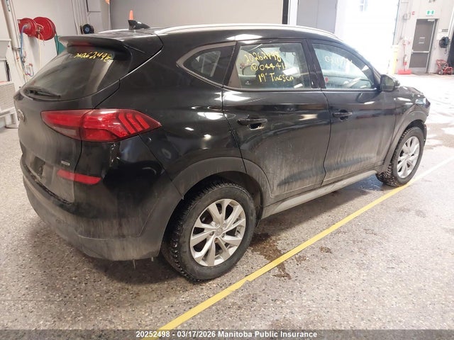 KM8J3CA48KU044415 Hyundai Tucson Preferred