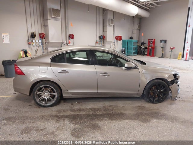 Volvo S60 T6 2015 YV149MFL7F2368277 Image 13