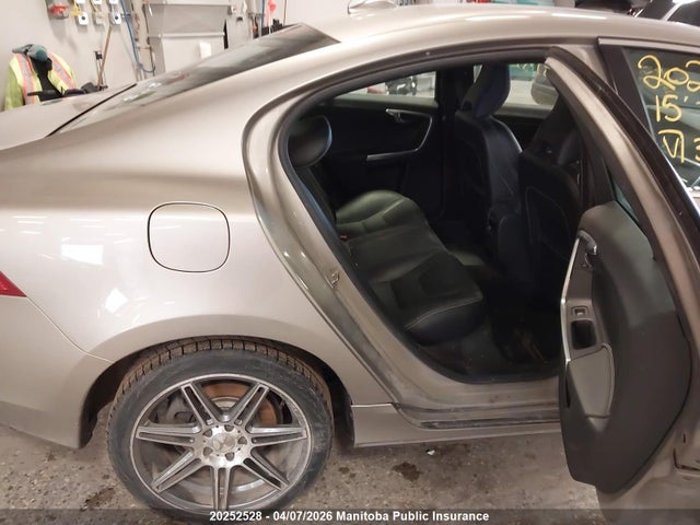 Volvo S60 T6 2015 YV149MFL7F2368277 Image 7