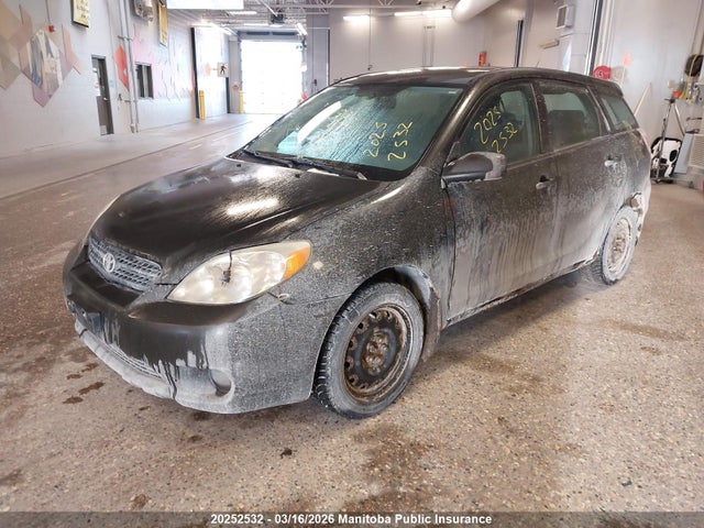 20252532 :رقم المزاد ، 2T1KR32E36C590198 vin ، 2006 Toyota Matrix مزاد بيع