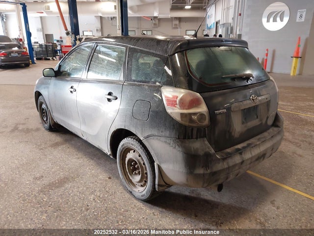 20252532 :رقم المزاد ، 2T1KR32E36C590198 vin ، 2006 Toyota Matrix مزاد بيع