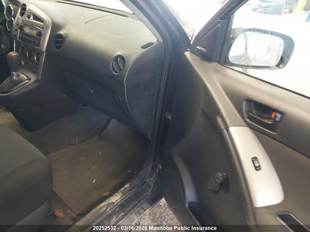 20252532 :رقم المزاد ، 2T1KR32E36C590198 vin ، 2006 Toyota Matrix مزاد بيع
