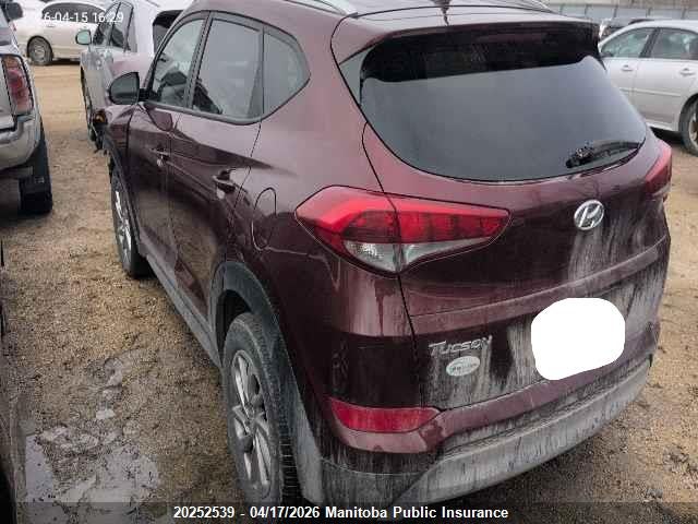 KM8J33A40HU333927 Hyundai Tucson