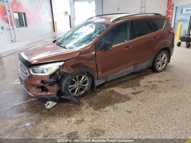 1FMCU9GD3HUD97878 Ford ESCAPE SE
