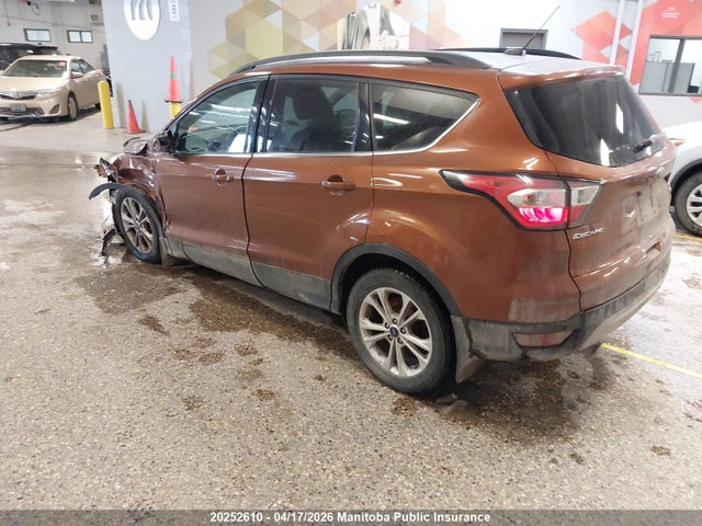 1FMCU9GD3HUD97878 Ford ESCAPE SE