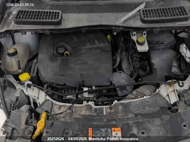 1FMCU9GD1HUE10918 Ford ESCAPE SE
