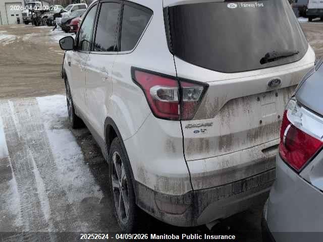 1FMCU9GD1HUE10918 Ford ESCAPE SE