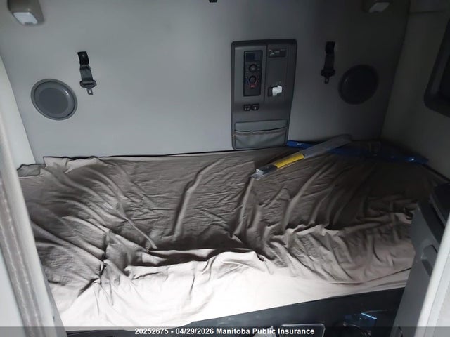 4V4NC9EH9NN287918 Volvo Vnl 760