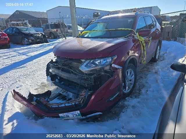 5N1AT2MV8HC768490 Nissan ROGUE SV