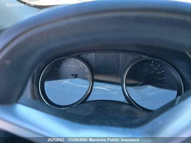 5N1AT2MV8HC768490 Nissan ROGUE SV