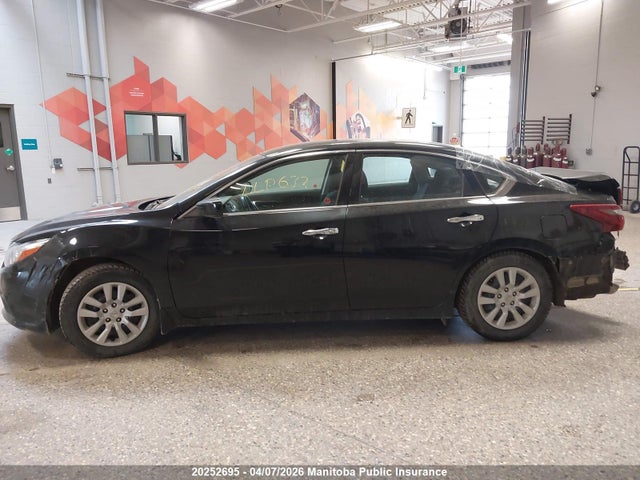 1N4AL3APXJC235682 Nissan Altima 2.5 S
