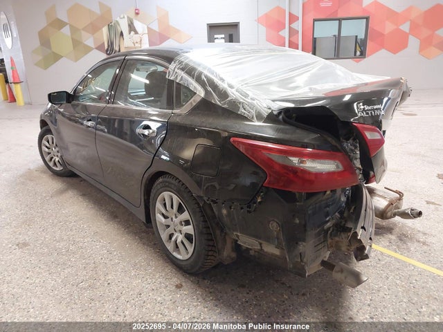 1N4AL3APXJC235682 Nissan Altima 2.5 S