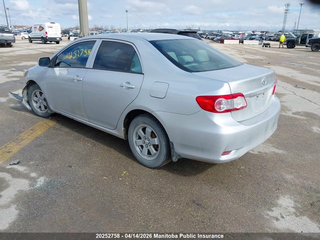 2013 Toyota Corolla Ce მანქანა იყიდება აუქციონზე, vin: 2T1BU4EE4DC090998, აუქციონის ნომერი: 20252758