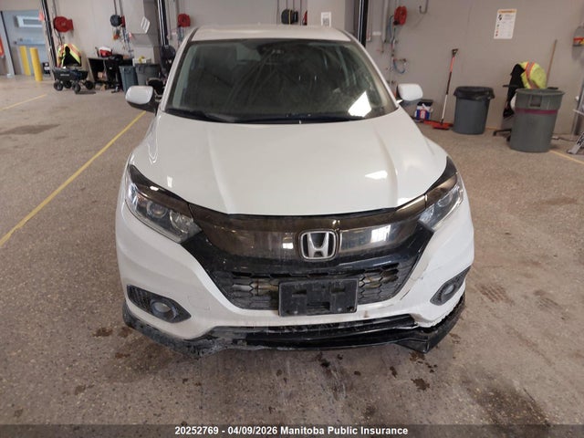 3CZRU6H32LM105146 Honda HR-V LX