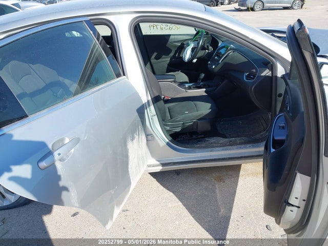 1G1ZD5ST1JF238608 Chevrolet MALIBU LT