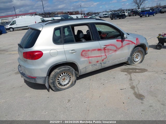 2009 Volkswagen Tiguan მანქანა იყიდება აუქციონზე, vin: WVGBV7AX9CW541169, აუქციონის ნომერი: 20252811