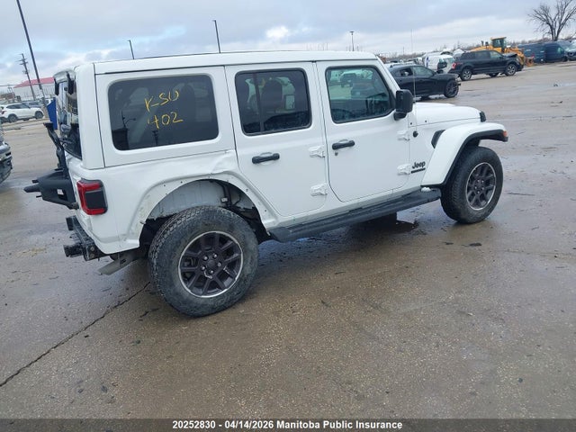 1C4HJXEGXMW628438 Jeep Wrangler Unlimited Sahara 80th Anniversary Edition