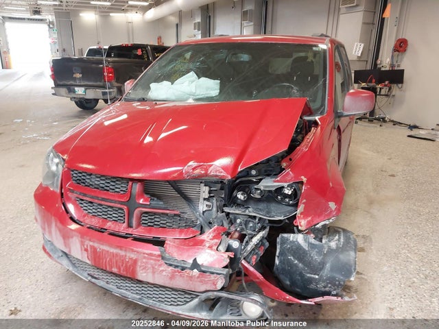 20252846 :رقم المزاد ، 2C4RDGEG6GR216185 vin ، 2016 Dodge Grand Caravan R/t مزاد بيع