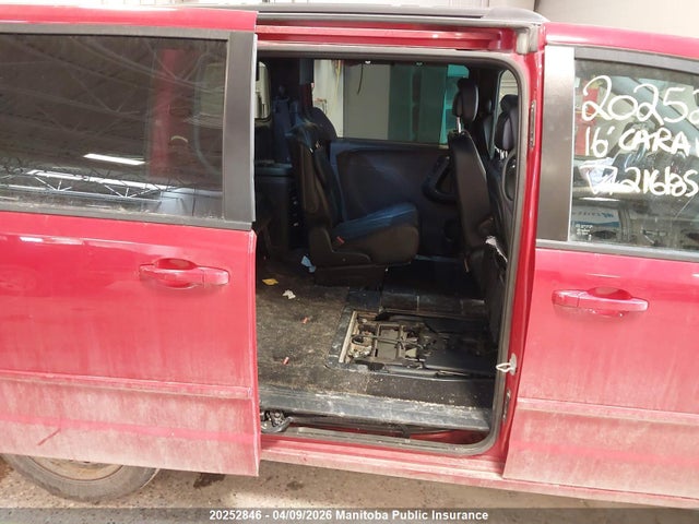 20252846 :رقم المزاد ، 2C4RDGEG6GR216185 vin ، 2016 Dodge Grand Caravan R/t مزاد بيع