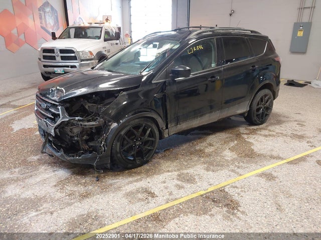 1FMCU9GD3HUC15502 Ford ESCAPE SE