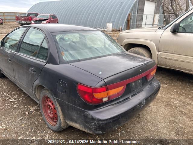 20252923 :رقم المزاد ، 1G8ZK5272YZ205698 vin ، 2000 Saturn Sl2 مزاد بيع