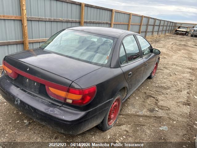 20252923 :رقم المزاد ، 1G8ZK5272YZ205698 vin ، 2000 Saturn Sl2 مزاد بيع