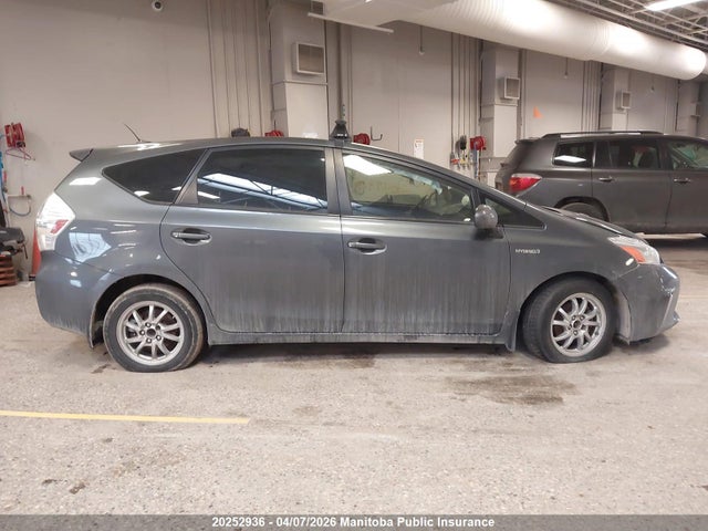 2014 Toyota Prius V მანქანა იყიდება აუქციონზე, vin: JTDZN3EU4E3355278, აუქციონის ნომერი: 20252936