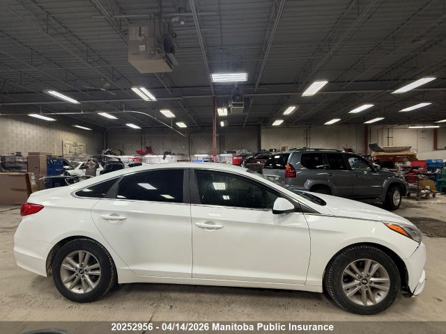 5NPE24AF4GH272218 Hyundai SONATA GL