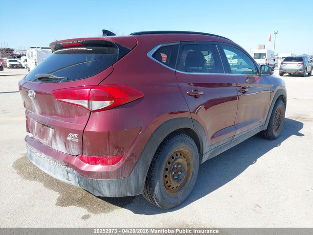 KM8J3CA44GU136533 Hyundai Tucson