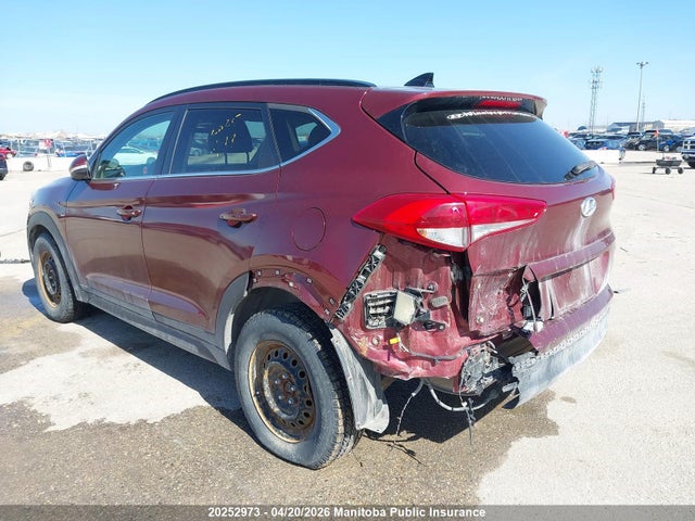 KM8J3CA44GU136533 Hyundai Tucson