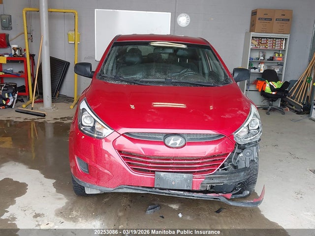 KM8JT3AF8FU119055 Hyundai Tucson Gl