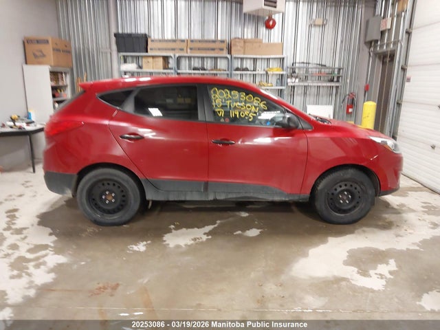 KM8JT3AF8FU119055 Hyundai Tucson Gl