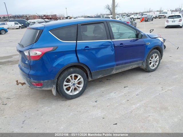 1FMCU9GD4HUA85651 Ford ESCAPE SE