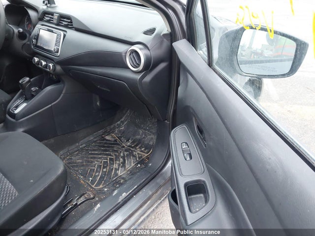 20253131 :رقم المزاد ، 3N1CN8DV3ML808633 vin ، 2021 Nissan Versa 1.6 S مزاد بيع
