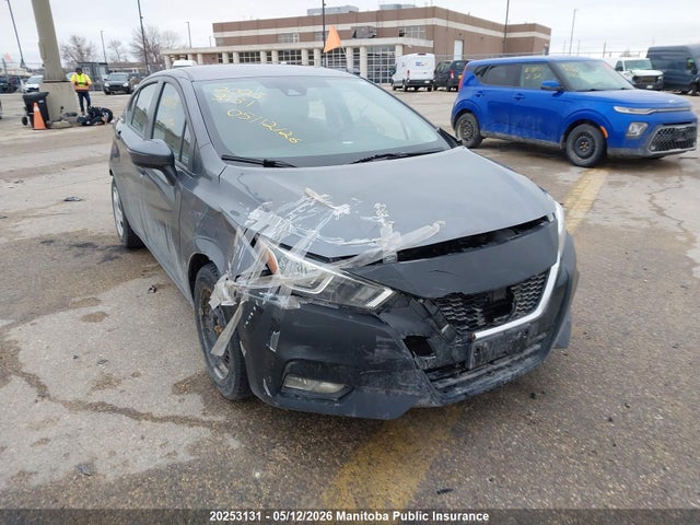 20253131 :رقم المزاد ، 3N1CN8DV3ML808633 vin ، 2021 Nissan Versa 1.6 S مزاد بيع
