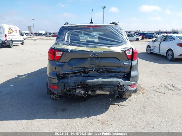 1FMCU9H97KUB88726 Ford ESCAPE SEL