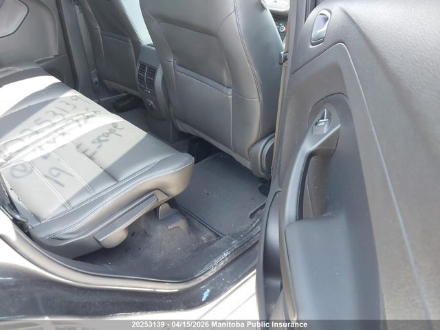 1FMCU9H97KUB88726 Ford ESCAPE SEL
