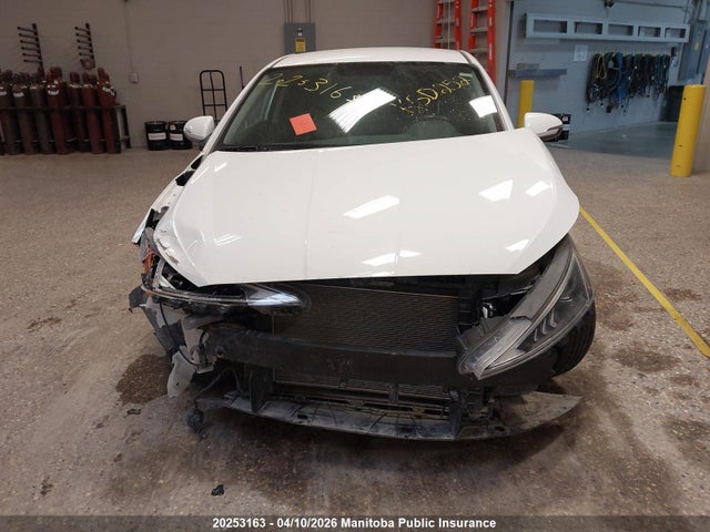KMHD84LF3LU921753 Hyundai Elantra Preferred