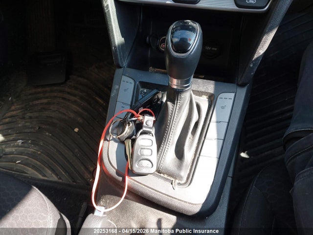 KMHD84LFXKU734962 Hyundai Elantra Preferred