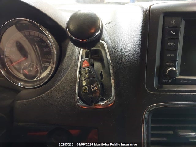 20253225 :رقم المزاد ، 2C4RDGBG6HR686299 vin ، 2017 Dodge Grand Caravan Se مزاد بيع