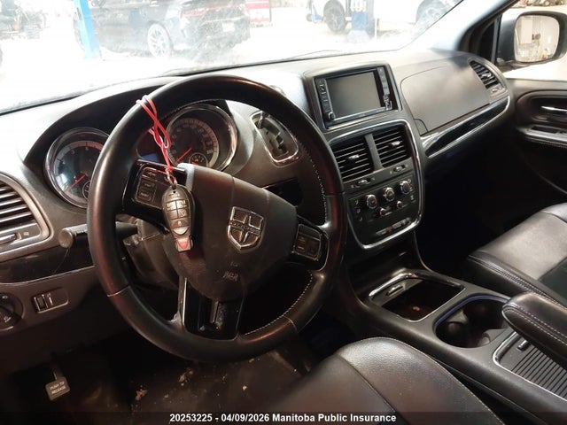 20253225 :رقم المزاد ، 2C4RDGBG6HR686299 vin ، 2017 Dodge Grand Caravan Se مزاد بيع