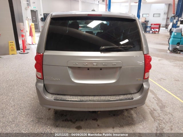 20253225 :رقم المزاد ، 2C4RDGBG6HR686299 vin ، 2017 Dodge Grand Caravan Se مزاد بيع